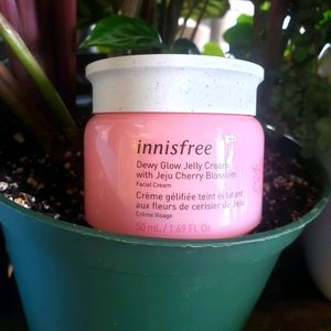 INNISFREE DEWY GLOW JELLY CREAM used once